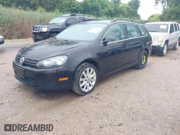 2014 Volkswagen Jetta TDI w/Sunroof & Nav with VIN 3VWPL7AJ4EM604111, listed as a IAAI auction lot 42525887 with 183,359 mi miles and . Bid and sale history available at DreamBid. Image 2.