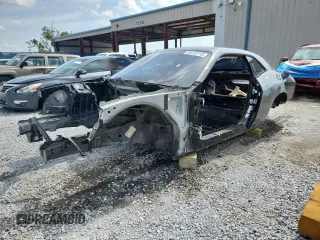 2016 Dodge Challenger 392 Hemi Scat Pack Shaker z VIN 2C3CDZFJ0GH193766, wystawiony jako Copart lot #58373715 z przebiegiem Nie podano mil oraz Nie do naprawy • Non repairable. Historia ofert i sprzedaży dostępna na DreamBid. Obrazek 1.