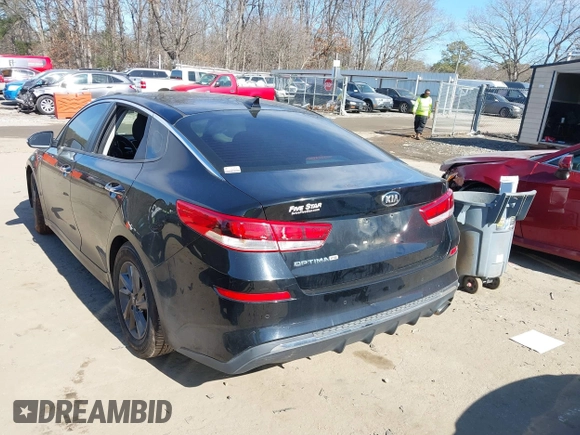2019 Kia Optima LX with VIN 5XXGT4L31KG357854, listed as a IAAI auction lot 41458399 with 167,500 mi miles. Bid and sale history available at carsss.com. Image 3.