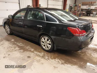 2008 Toyota Avalon XL with VIN 4T1BK36B98U286881, listed as a IAAI auction lot 41873012 with 176,054 mi miles. Bid and sale history available at carsss.com. Image 3.
