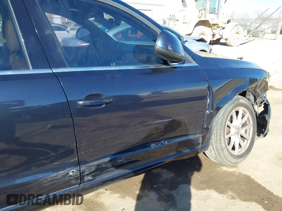 2012 Audi Q5 Premium с VIN WA1CFAFP7CA063515, выставлен на аукционе IAAI как лот 41698955 с пробегом 142 270 миль миль и . История ставок и продаж доступна на DreamBid. Изображение 6.