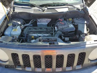 2014 Jeep Patriot High Altitude with VIN 1C4NJPFAXED758133, listed as a Copart auction lot 48975185 with 193,633 mi miles and Salvage Title. Bid and sale history available at carsss.com. Image 12.