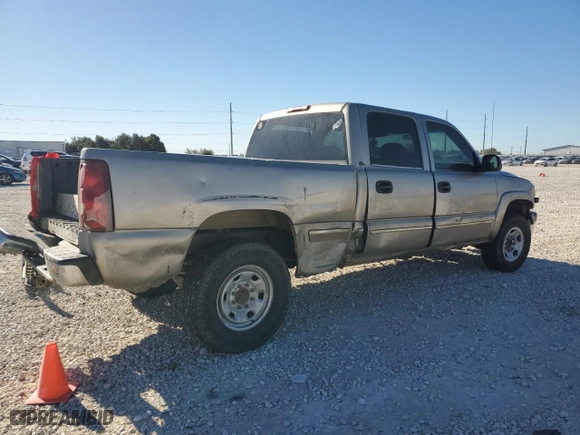 2001 Chevrolet Silverado 1500HD LS with VIN 1GCGC13U71F206828, listed as a Copart auction lot 81463944 with 0 mi miles and Salvage Title. Bid and sale history available at carsss.com. Image 3.