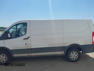 2019 Ford Transit z VIN 1FTYR1YG6KKA31664, wystawiony jako IAAI lot #42004855 z przebiegiem 132 828 mil mil oraz . Historia ofert i sprzedaży dostępna na DreamBid. Obrazek 14.