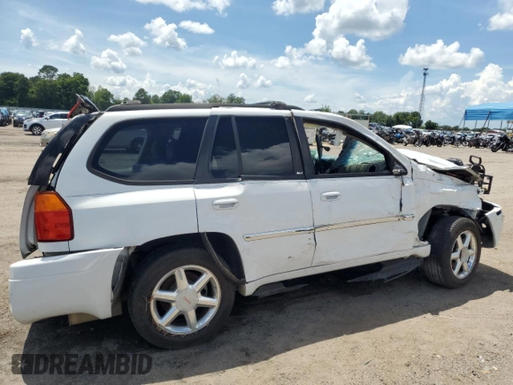 2008 GMC Envoy SLE2 with VIN 1GKDS13S382172154, listed as a Copart auction lot 61026404 with 166,182 mi miles and Salvage Title. Bid and sale history available at carsss.com. Image 3.