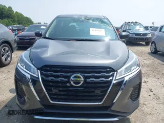 2021 Nissan Kicks S with VIN 3N1CP5BV7ML540701, listed as a IAAI auction lot 42376883 with 18,004 mi miles and . Bid and sale history available at DreamBid. Image 12.