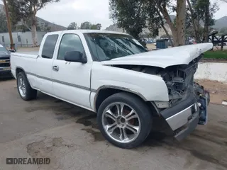 2003 Chevrolet Silverado 1500 LS with VIN 2GCEC19X931162981, listed as a IAAI auction lot 41885134 with 168,962 mi miles. Bid and sale history available at carsss.com. Image 1.