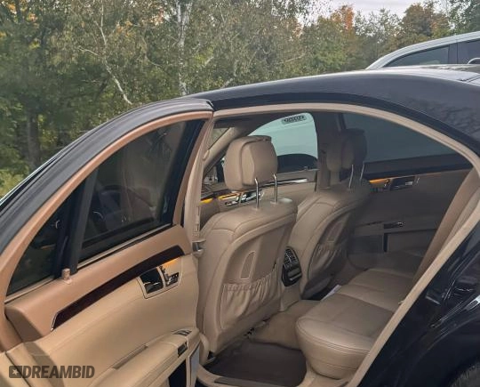2011 Mercedes-Benz S-Class S 63 AMG with VIN WDDNG7EB1BA371448, listed as a Copart auction lot 75099424 with 193,272 mi miles and Clean Title. Bid and sale history available at carsss.com. Image 6.
