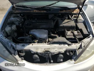2005 Toyota Camry STD z VIN 4T1BE32K05U623205, wystawiony jako Copart lot #54331335 z przebiegiem 326 846 mil mil oraz Szkoda całkowita • Salvage title. Historia ofert i sprzedaży dostępna na DreamBid. Obrazek 11.
