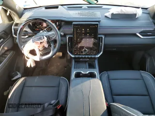 2024 GMC Acadia AWD Denali z VIN 1GKENRKS2RJ194228, wystawiony jako Copart lot #83751564 z przebiegiem 768 mil mil oraz Szkoda całkowita • Salvage title. Historia ofert i sprzedaży dostępna na DreamBid. Obrazek 8.