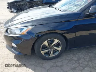 2020 Nissan Altima S z VIN 1N4BL4BV6LC247273, wystawiony jako IAAI lot #41877548 z przebiegiem 91 489 mil mil oraz . Historia ofert i sprzedaży dostępna na DreamBid. Obrazek 19.