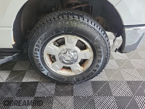 2013 Ford F-150 XL with VIN 1FTFW1ET5DKF21615, listed as a IAAI auction lot 42832458 with 196,851 mi miles and . Bid and sale history available at DreamBid. Image 8.
