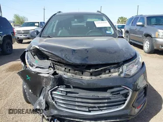 2019 Chevrolet Trax LT with VIN KL7CJLSB3KB904584, listed as a IAAI auction lot 41848181 with 58,780 mi miles and . Bid and sale history available at carsss.com. Image 12.