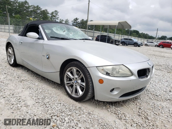 2005 BMW Z4 3.0i with VIN 4USBT53565LU09320, listed as a Copart auction lot 59596535 with 118,790 mi miles and Salvage title. Bid and sale history available at DreamBid. Image 4.