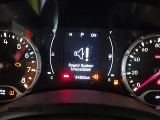 2020 Jeep Renegade Latitude with VIN ZACNJABB0LPL65586, listed as a IAAI auction lot 42347921 with 54,853 mi miles and . Bid and sale history available at DreamBid. Image 7.