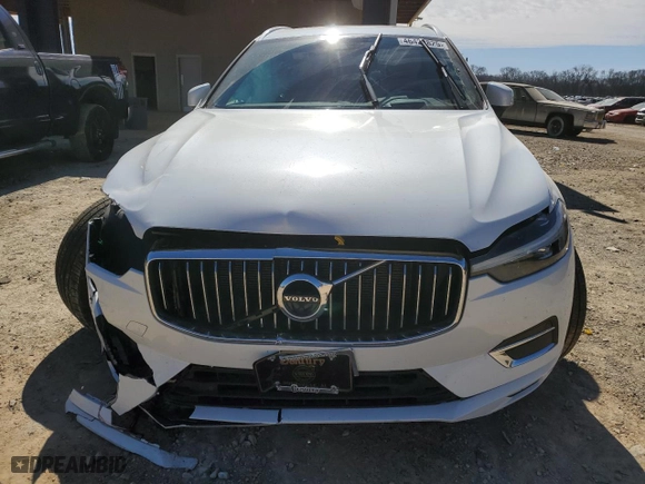 2021 Volvo XC60 Inscription with VIN YV4102RL0M1850611, listed as a Copart auction lot 46422825 with 38,078 mi miles and Salvage Title. Bid and sale history available at carsss.com. Image 5.