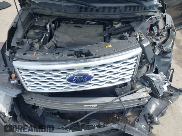 2016 Ford Explorer Platinum z VIN 1FM5K8HT4GGB49067, wystawiony jako IAAI lot #42093235 z przebiegiem 138 272 mil mil oraz . Historia ofert i sprzedaży dostępna na DreamBid. Obrazek 10.
