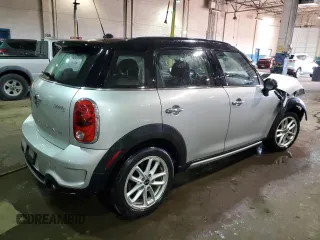 2015 MINI Countryman S with VIN WMWZC5C5XFWP44081, listed as a Copart auction lot 50921115 with 85,643 mi miles and Clean Title. Bid and sale history available at DreamBid. Image 3.
