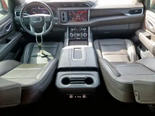 2021 GMC Yukon XL Denali with VIN 1GKS2JKL8MR201361, listed as a Copart auction lot 50563075 with 0 mi miles and Salvage Title. Bid and sale history available at carsss.com. Image 8.
