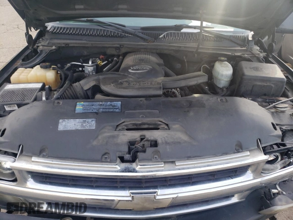 2004 Chevrolet Suburban LT with VIN 3GNEC16T34G337436, listed as a Copart auction lot 43124235 with 233,453 mi miles and Salvage Title. Bid and sale history available at carsss.com. Image 11.
