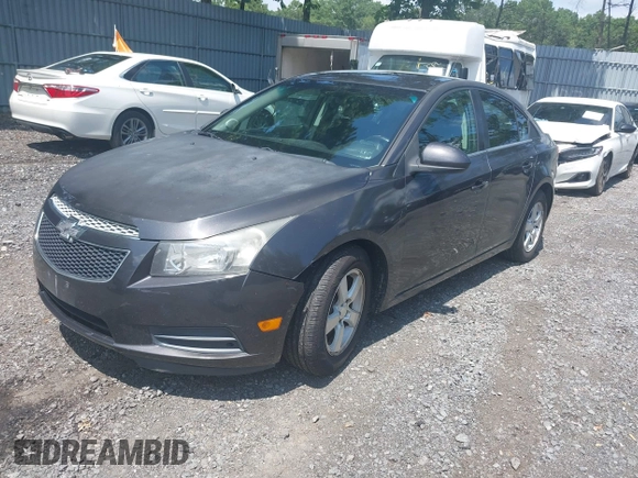 2014 Chevrolet Cruze 1LT with VIN 1G1PC5SB2E7288693, listed as a IAAI auction lot 42728884 with 149,050 mi miles and . Bid and sale history available at DreamBid. Image 2.