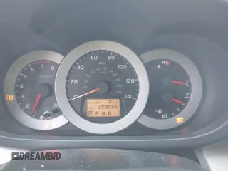 2008 Toyota RAV4 с VIN JTMBD33V486073399, выставлен на аукционе IAAI как лот 42472991 с пробегом 208 056 миль миль и . История ставок и продаж доступна на DreamBid. Изображение 7.