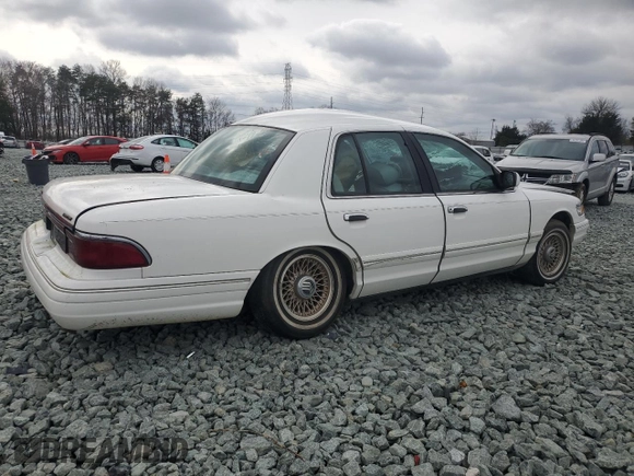 1997 Mercury Grand Marquis LS with VIN 2MELM75W7VX651074, listed as a Copart auction lot 44707425 with Not Provided miles and Salvage Title. Bid and sale history available at DreamBid. Image 3.