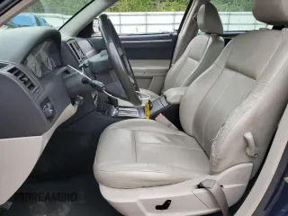 2006 Chrysler 300 Touring with VIN 2C3KA53G96H181362, listed as a Copart auction lot 55313785 with 135,447 mi miles and Salvage Title. Bid and sale history available at DreamBid. Image 7.