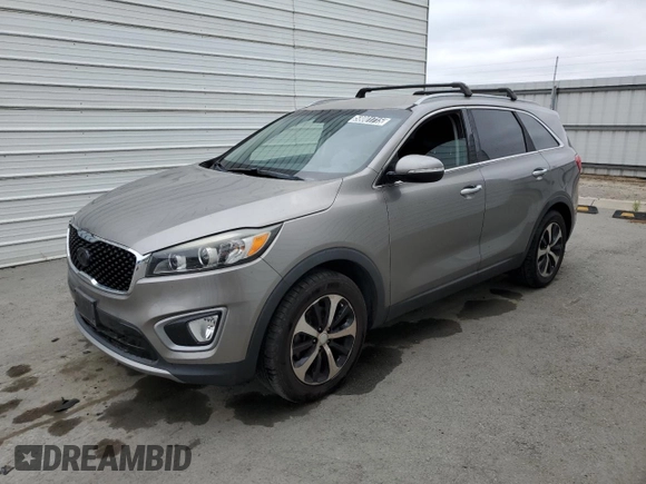 2017 Kia Sorento EX z VIN 5XYPH4A56HG293840, wystawiony jako Copart lot #58001715 z przebiegiem 102 546 mil mil oraz Czysty tytuł • Clean title. Historia ofert i sprzedaży dostępna na DreamBid. Obrazek 1.