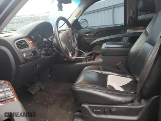2014 Chevrolet Suburban LTZ with VIN 1GNSCKE08ER230741, listed as a Copart auction lot 47234095 with 184,263 mi miles and Salvage Title. Bid and sale history available at carsss.com. Image 7.