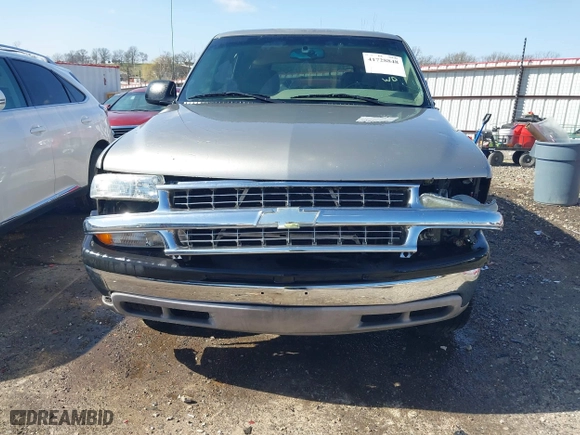 2003 Chevrolet Tahoe LS with VIN 1GNEC13V13J298445, listed as a IAAI auction lot 41728848 with 226,727 mi miles. Bid and sale history available at carsss.com. Image 13.