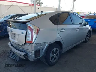 2015 Toyota Prius Four with VIN JTDKN3DU8F1999155, listed as a IAAI auction lot 41852226 with 415,013 mi miles. Bid and sale history available at carsss.com. Image 4.