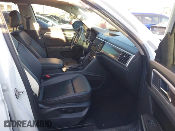 2019 Volkswagen Atlas SEL with VIN 1V2MR2CA2KC522314, listed as a IAAI auction lot 41487693 with 71,053 mi miles and . Bid and sale history available at DreamBid. Image 5.