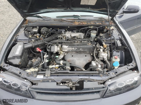 1994 Honda Accord LX w/ABS with VIN JHMCD5633RC016445, listed as a Copart auction lot 81634644 with 211,347 mi miles and Salvage Title. Bid and sale history available at carsss.com. Image 13.