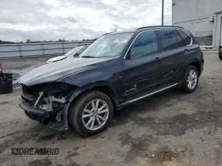 2014 BMW X5 xDrive35d z VIN 5UXKS4C50E0J96206, wystawiony jako Copart lot #57706095 z przebiegiem 113 680 mil mil oraz Szkody całkowita. Historia ofert i sprzedaży dostępna na DreamBid. Obrazek 1.