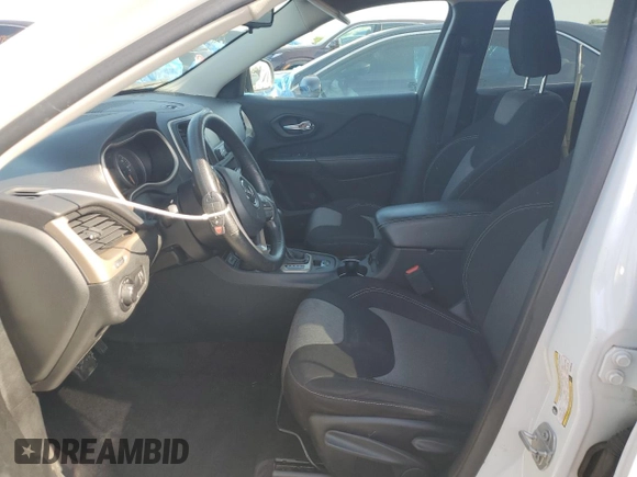 2016 Jeep Cherokee Altitude with VIN 1C4PJMAS0GW290203, listed as a Copart auction lot 52005315 with 194,787 mi miles and Salvage title. Bid and sale history available at DreamBid. Image 7.