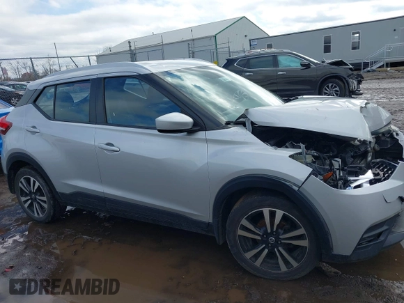 2018 Nissan Kicks S with VIN 3N1CP5CU6JL536379, listed as a IAAI auction lot 41523736 with 110,621 mi miles. Bid and sale history available at carsss.com. Image 12.