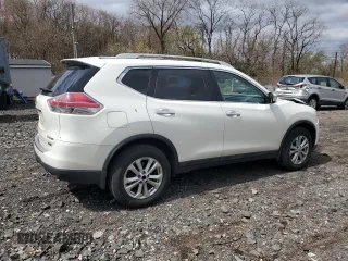 2014 Nissan Rogue SV with VIN 5N1AT2MV3EC869206, listed as a Copart auction lot 53139025 with 135,503 mi miles and Salvage Title. Bid and sale history available at carsss.com. Image 3.