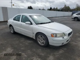 2005 Volvo S60 с VIN YV1RS592652462152, выставлен на аукционе Copart как лот 51055495 с пробегом 117 631 миль миль и Списание • Salvage title. История ставок и продаж доступна на DreamBid. Изображение 4.