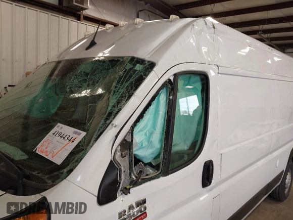 2022 Ram ProMaster Cargo with VIN 3C6MRVHG4NE114319, listed as a IAAI auction lot 41944344 with 21,896 mi miles and . Bid and sale history available at DreamBid. Image 6.