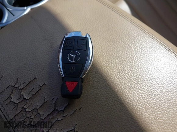 2009 Mercedes-Benz R 3.5L with VIN 4JGCB65E49A098144, listed as a IAAI auction lot 42027237 with 232,786 mi miles and . Bid and sale history available at DreamBid. Image 11.