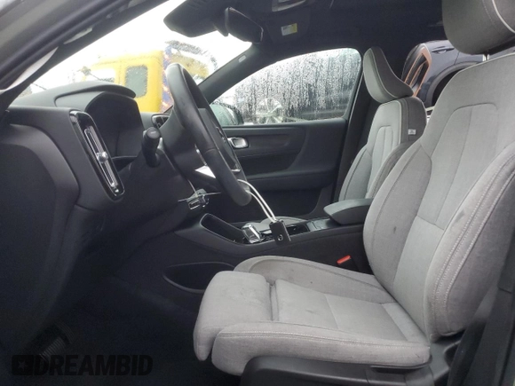 2023 Volvo XC40 Ultimate with VIN YV4ED3UM4P2082268, listed as a Copart auction lot 86438864 with 59,922 mi miles and Salvage title. Bid and sale history available at DreamBid. Image 7.