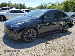 2023 Tesla Model Y Performance z VIN 7SAYGDEF1PF846431, wystawiony jako Copart lot #52960935 z przebiegiem 21 466 mil mil oraz Szkoda całkowita • Salvage title. Historia ofert i sprzedaży dostępna na DreamBid. Obrazek 1.