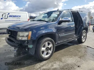 2007 Chevrolet Tahoe LTZ z VIN 1GNFK130X7J346459, wystawiony jako Copart lot #44849395 z przebiegiem 203 206 mil mil oraz Szkoda całkowita • Salvage title. Historia ofert i sprzedaży dostępna na DreamBid. Obrazek 1.