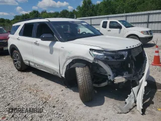 2022 Ford Explorer ST-Line с VIN 1FMSK7KH3NGC15493, выставлен на аукционе Copart как лот 59042035 с пробегом 32 965 миль миль и Списание • Salvage title. История ставок и продаж доступна на DreamBid. Изображение 4.