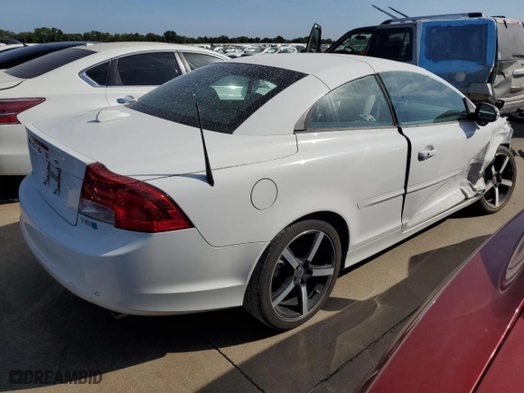 2013 Volvo C70 T5 with VIN YV1672MC8DJ136621, listed as a Copart auction lot 67385424 with 29,921 mi miles and Salvage Title. Bid and sale history available at carsss.com. Image 3.