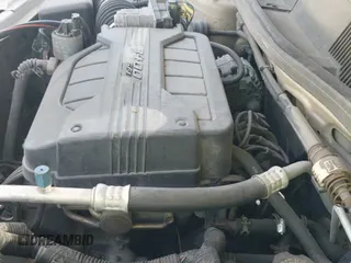 2006 Chevrolet Equinox LS с VIN 2CNDL23F766009715, выставлен на аукционе IAAI как лот 43086033 с пробегом 227 734 миль миль и . История ставок и продаж доступна на DreamBid. Изображение 13.