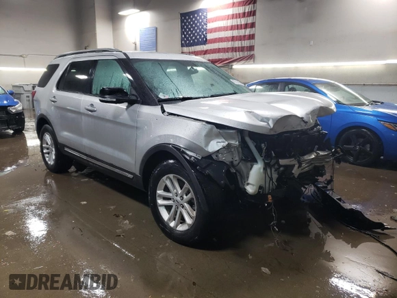 2016 Ford Explorer XLT with VIN 1FM5K7D87GGA25726, listed as a Copart auction lot 45741485 with 94,461 mi miles and Salvage Title. Bid and sale history available at DreamBid. Image 4.