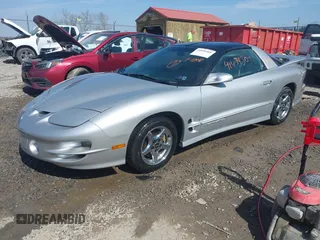 2000 Pontiac Firebird Formula with VIN 2G2FV22G5Y2161203, listed as a IAAI auction lot 41694309 with 1 mi miles. Bid and sale history available at carsss.com. Image 2.