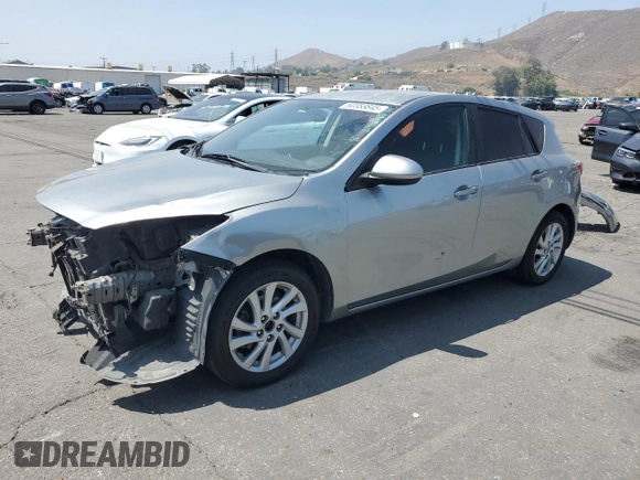 2012 Mazda 3 i Touring z VIN JM1BL1L85C1552972, wystawiony jako Copart lot #60358845 z przebiegiem 293 715 mil mil oraz Czysty tytuł • Clean title. Historia ofert i sprzedaży dostępna na DreamBid. Obrazek 1.